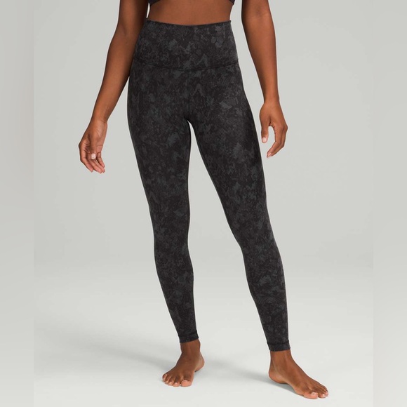 Lululemon Align High-Rise Pant 28"
Hideaway Camo Deep Coal Multi - Picture 3 of 5